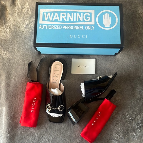 GUCCI Horsebit Accent Patent Leather Mules Slides 543188 - Picture 3 of 17